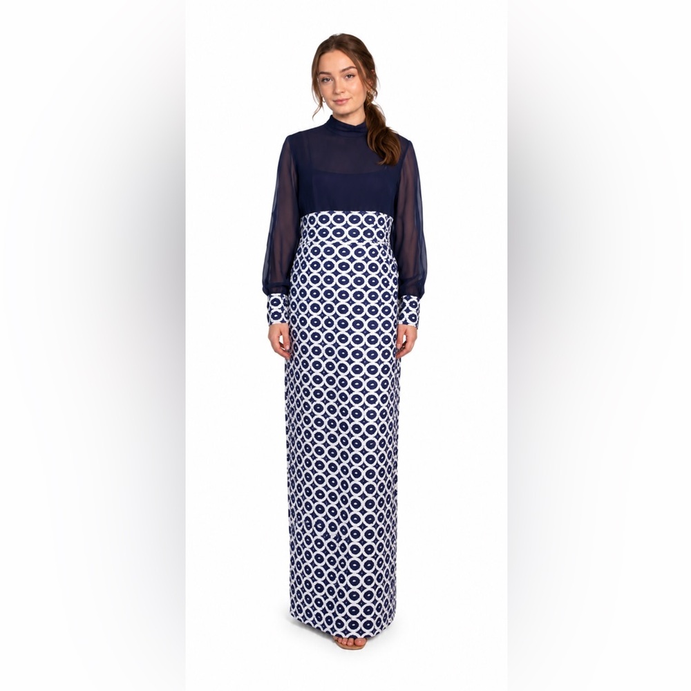 “VTG” 70’s Navy And White Textured Long Sleeve Maxi Dress Size: Large